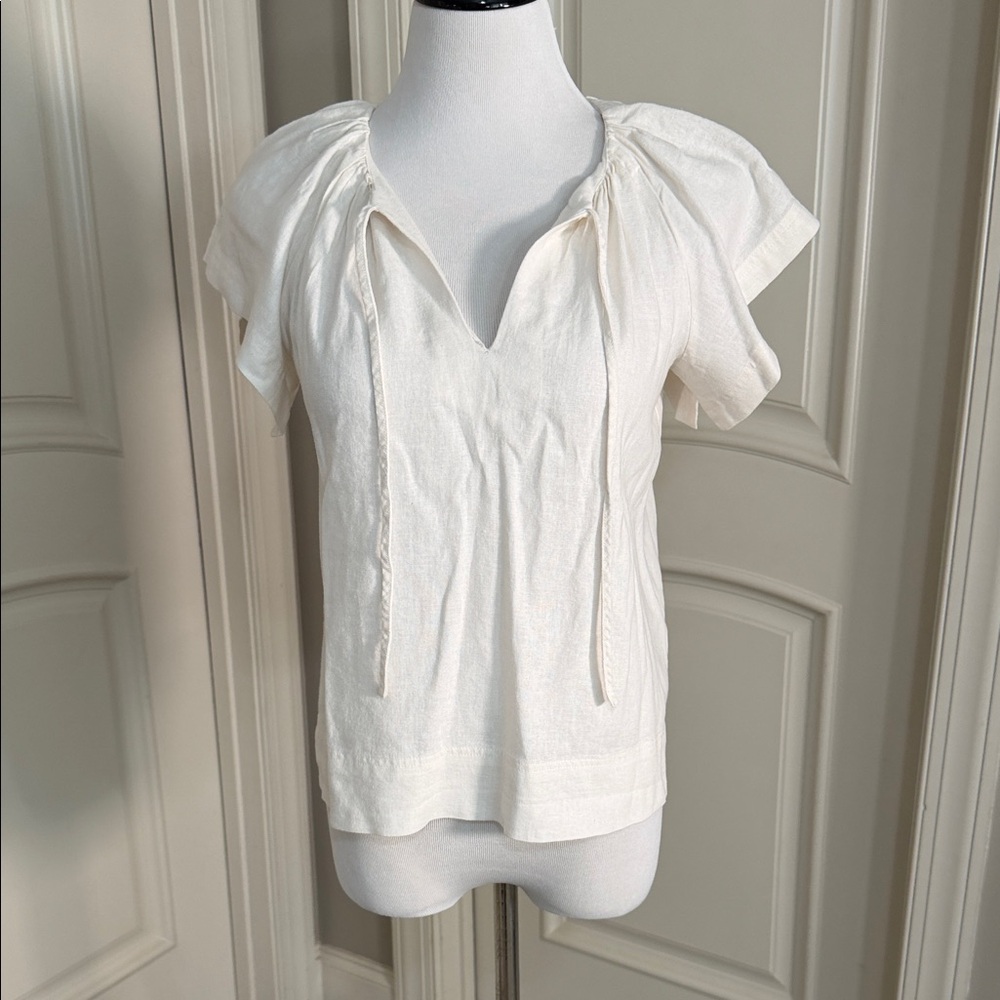 Ivory flutter sleeve Top
